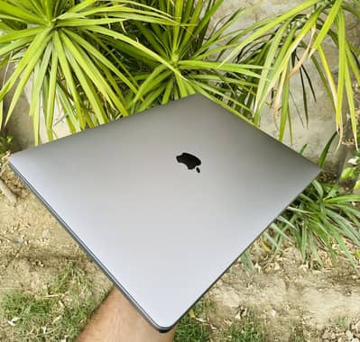 MacBook Pro 2019 64/1 TB 16”inch Core i9 4GB Graphic Card Touch Bar/iD