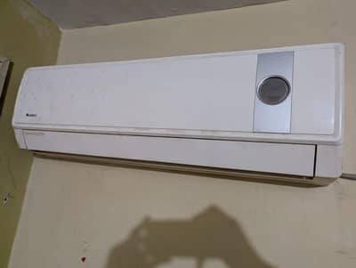 Gree Split Ac best cooling Just like new