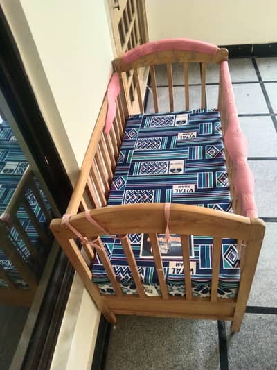 baby cot