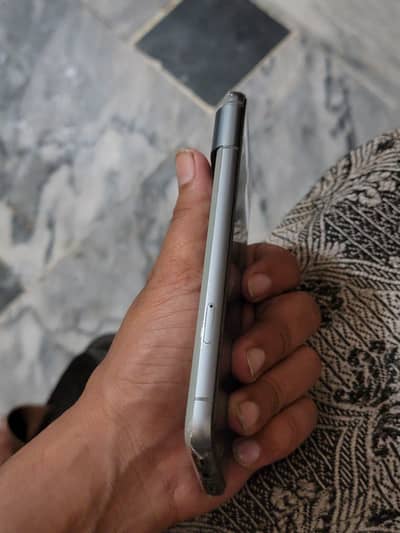 Google Pixel 8