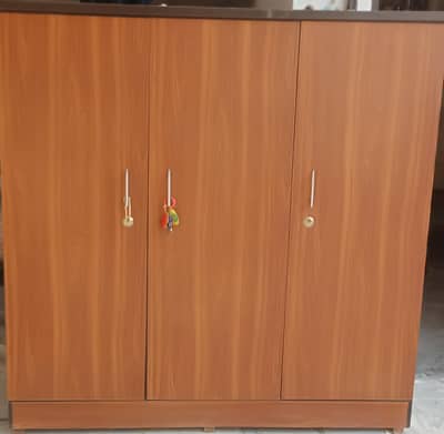 king size 3 Door Almari