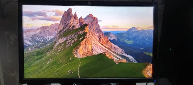 HP 22 Inch Lcd with Hdmi DP Dvi Port
