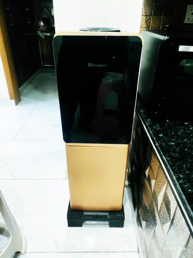 Dawlance water dispenser with fridge
