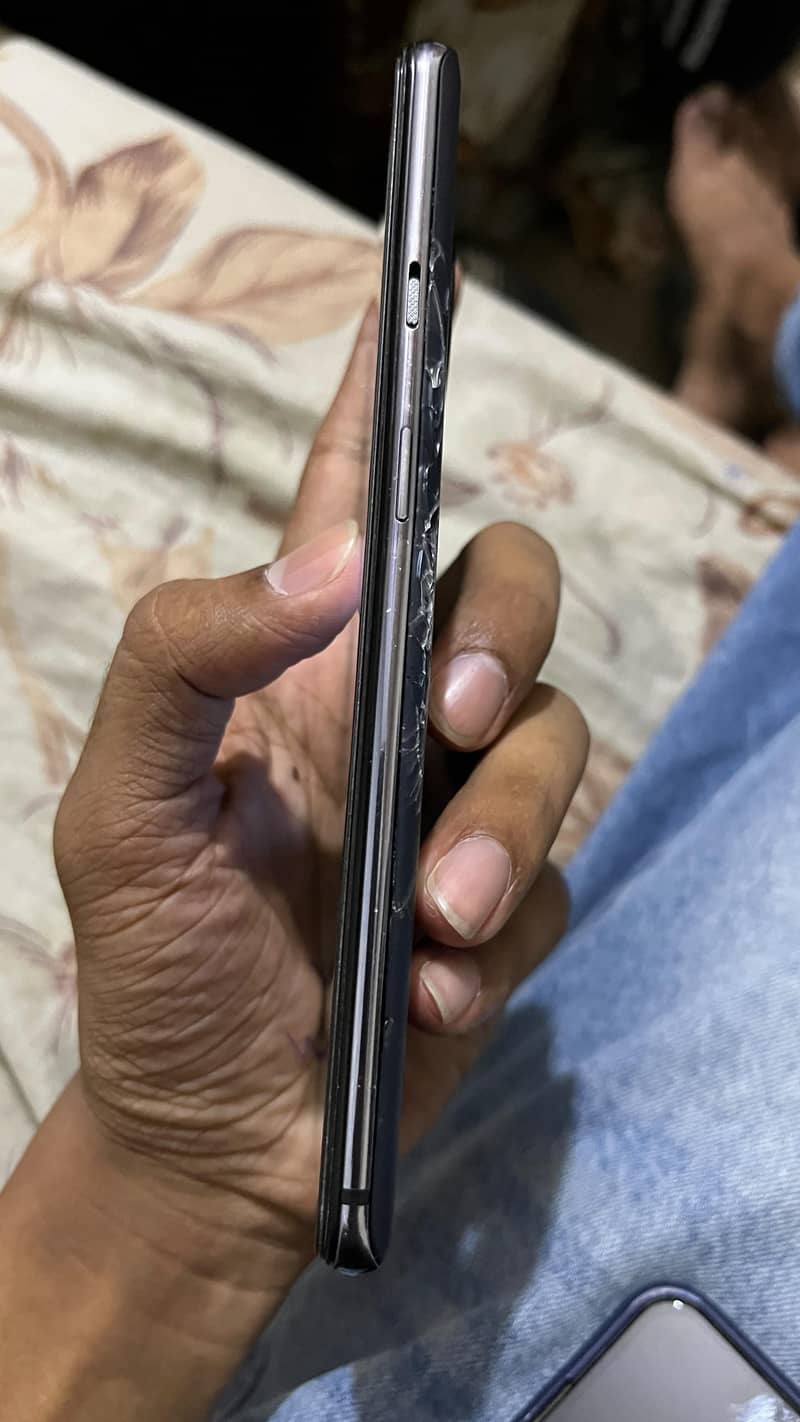 One Plus 7T 4