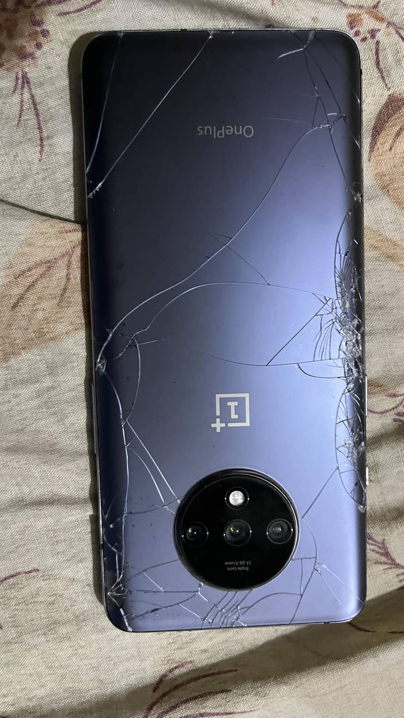 One Plus 7T 6