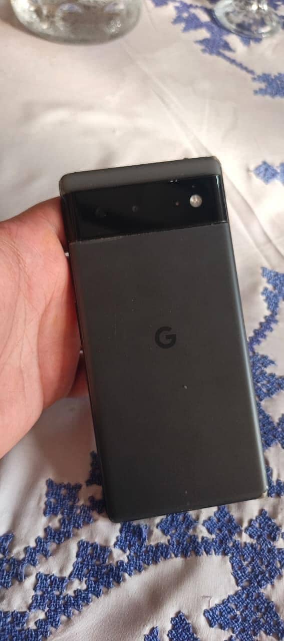 Google Pixel 6 4