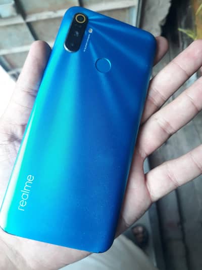 Realme C3 3gb ram 32 gb memory