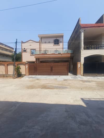 1 kanal lower Portion with sepret gate available in aitchison society