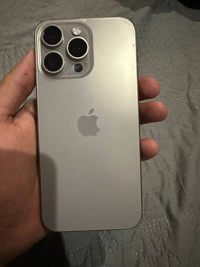 I phone 15 pro max factory unlock 256 gb