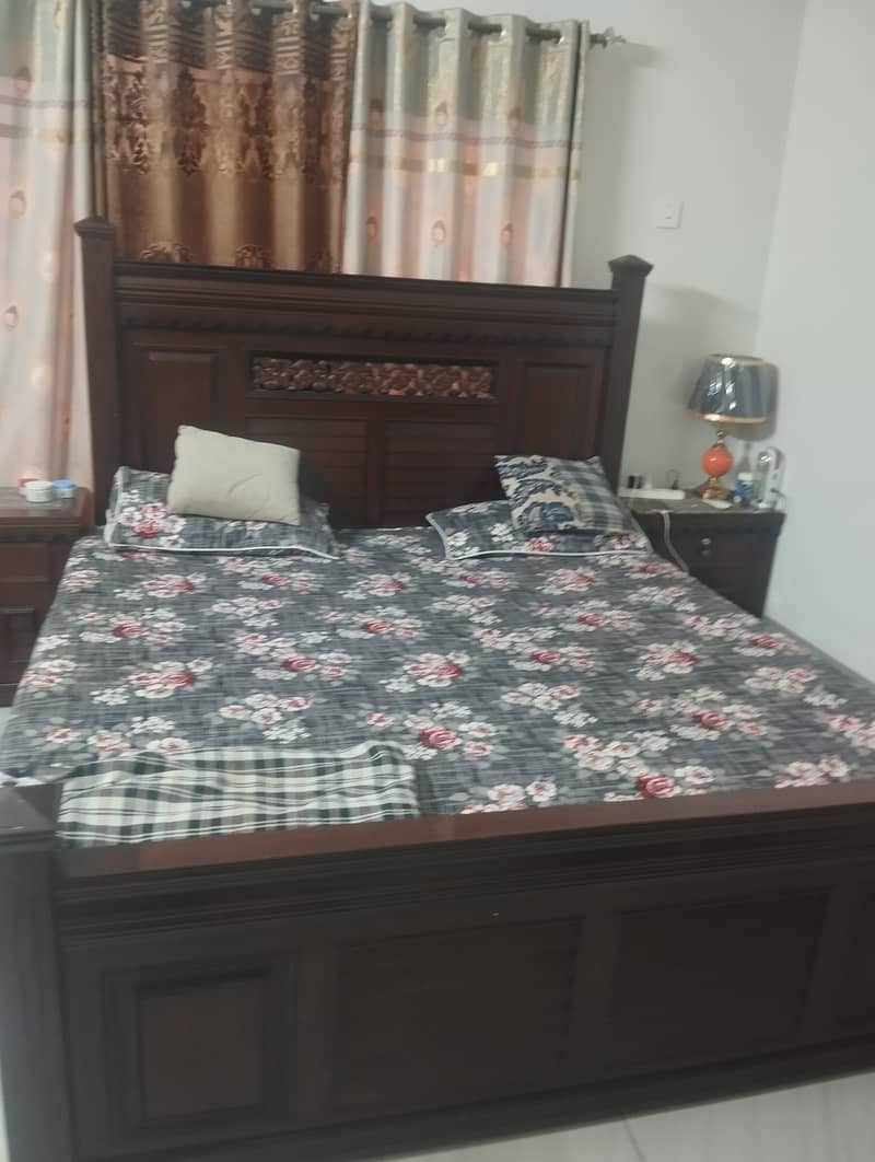 Bed set 2 side table with dressing table 0