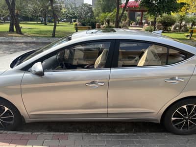 Hyundai Elantra 2022
