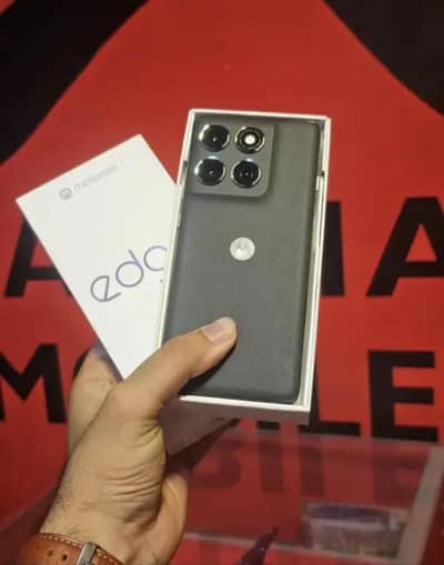 Motorola Edge 2025 non pta with box just box open