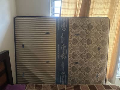King Size Mattress 6 minth Used