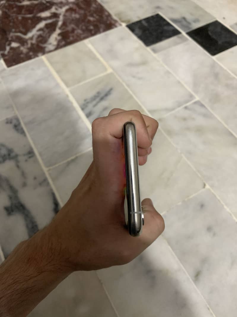 iPhone 3