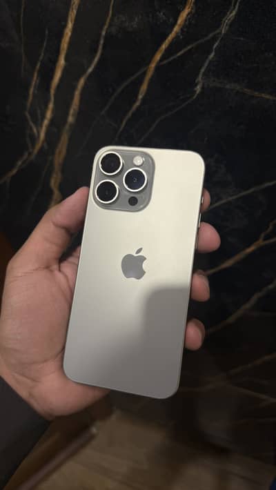 Apple iPhone 15 Pro Max