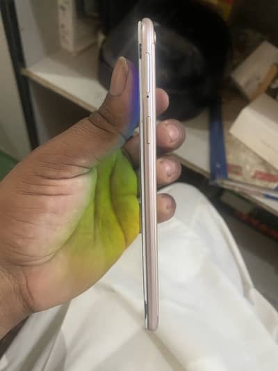 pta ok box sath hy 4gb 64 gb ok mobile