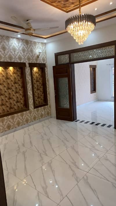 10 MARLA LIKE A BRAND NEW LUXURY EXCELLENT GOOD LOWER PORTION HOUSE FOR RENT IN TALHA BLOCK BAHRIA TOWN LAHORE