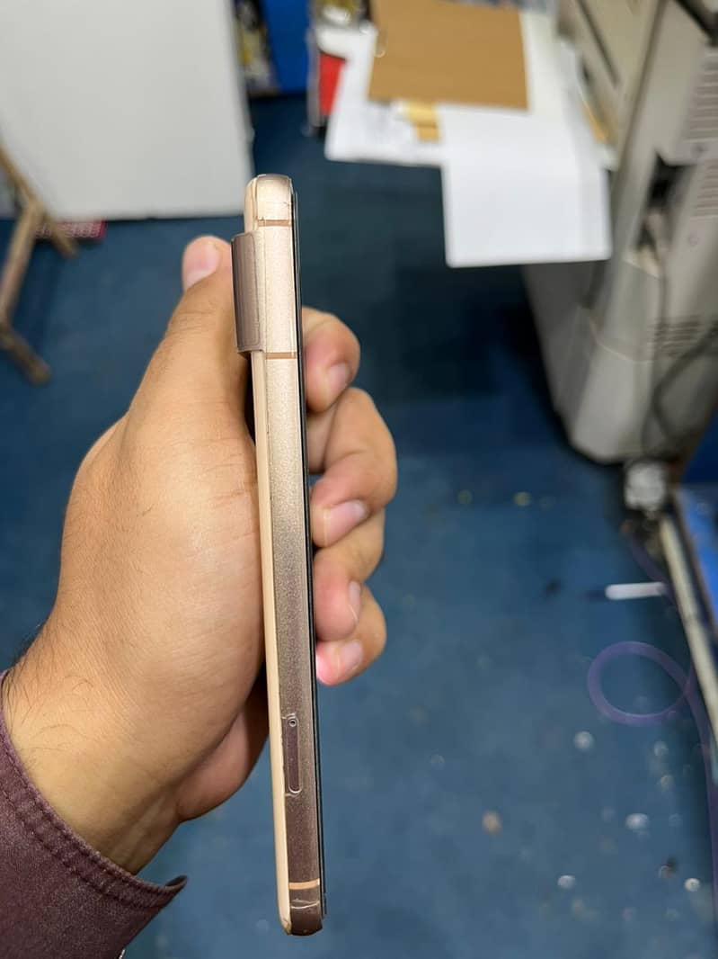Google Pixel 8 2