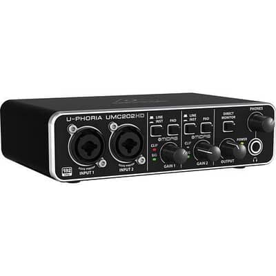 BERINGER UMC 202 HD