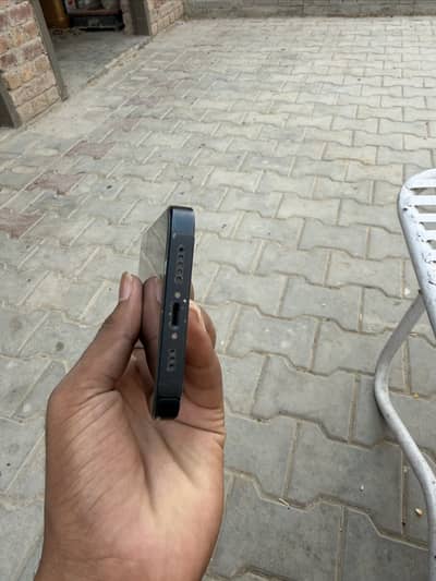Apple iPhone 14
