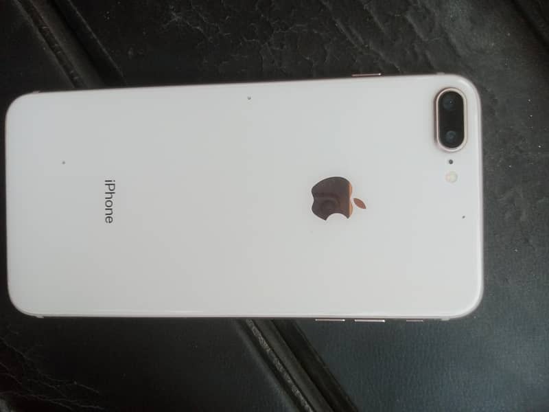 Apple iPhone 8 Plus 0