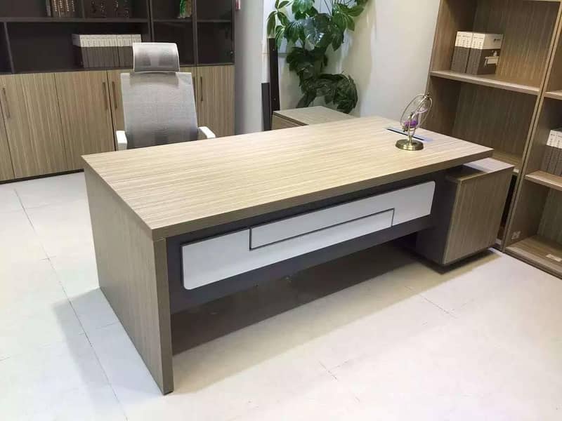 Executive table 4