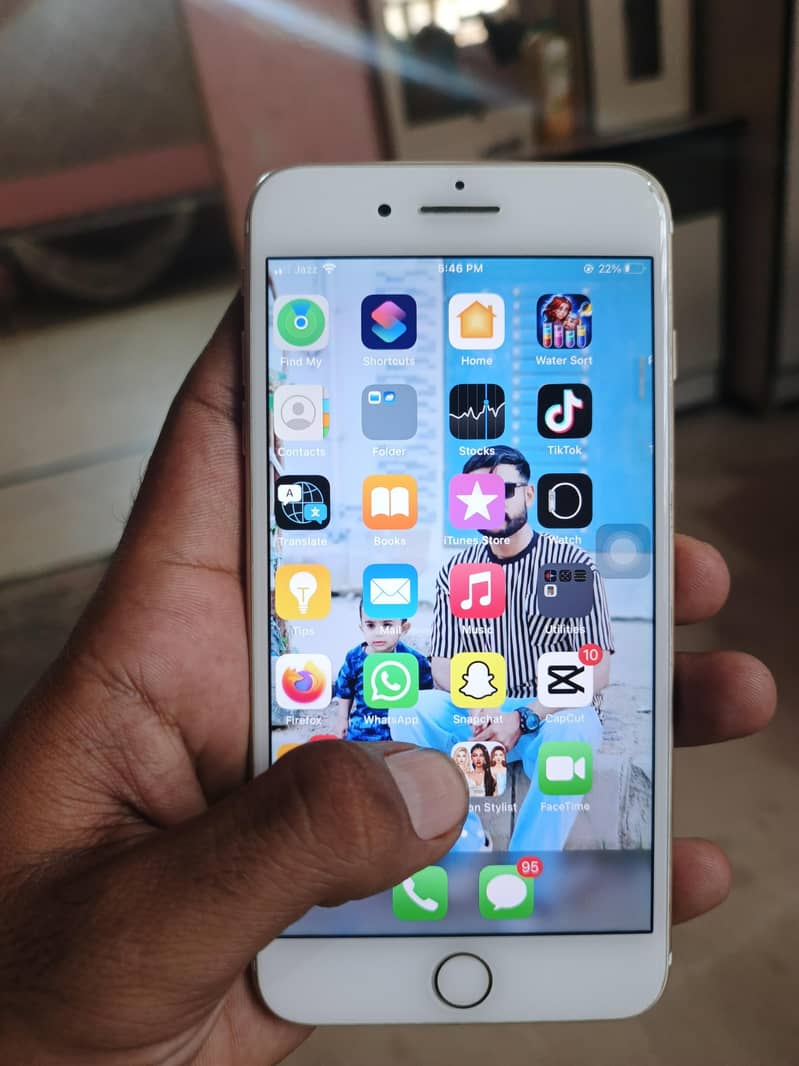 Apple iPhone 7 Plus 4