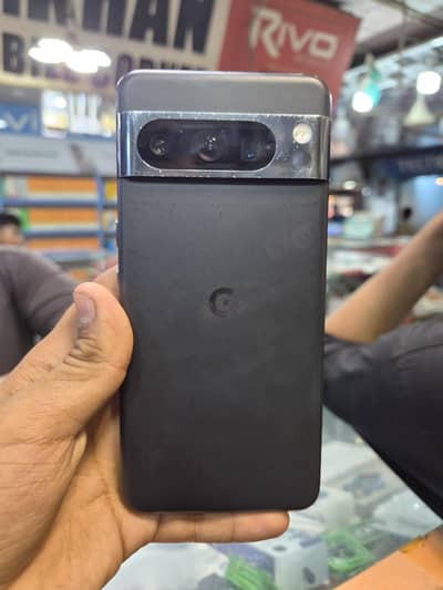 Google Pixel 8 Pro