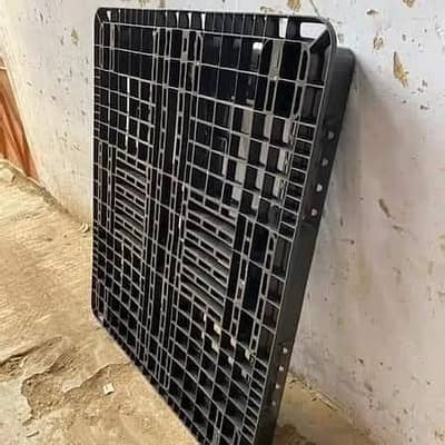 pallets work