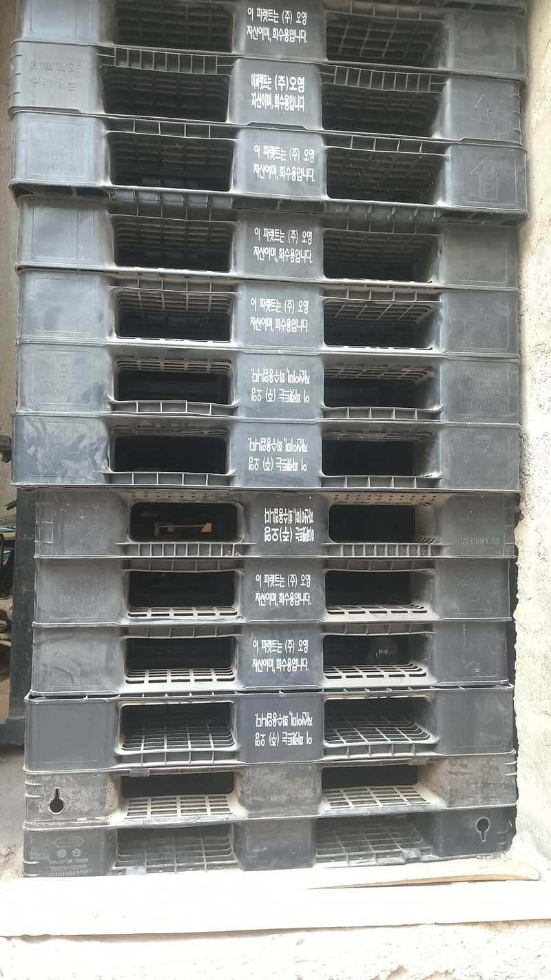 pallets work 2