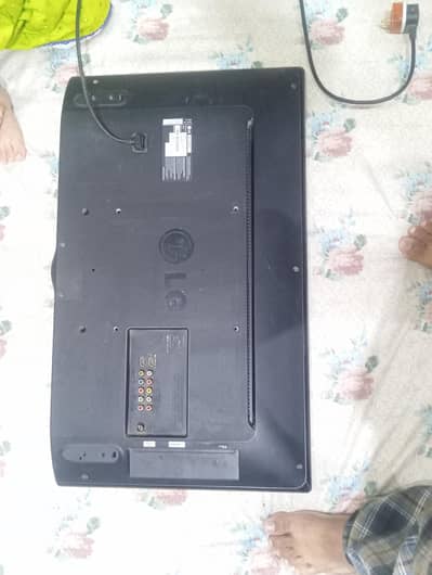 LG 32 inch  lcd  for sale