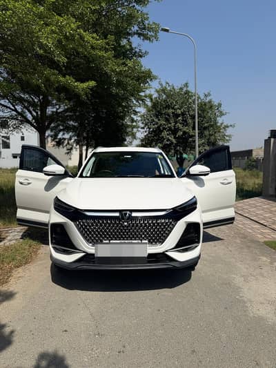 *Changan Oshan X7 Comfort 2025 – Stellar White | Excellent Condition*