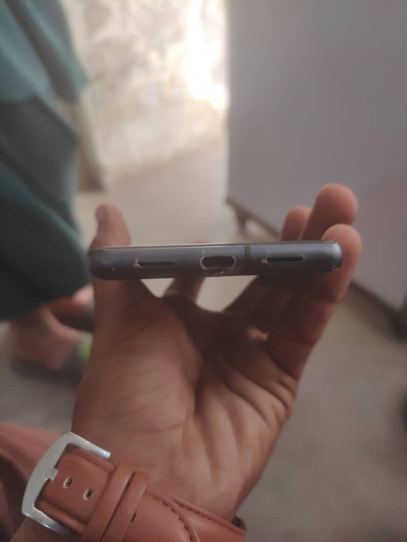 Google Pixel 7 4