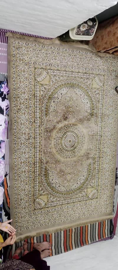 Large Size Carpet for Sale - 7.5 x 4.9 Feet - Good Condition