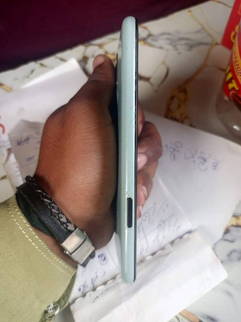 Google Pixel 5a 3