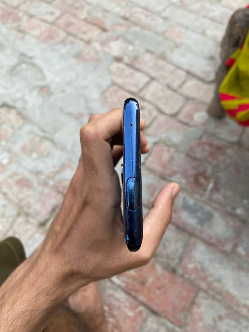 One Plus 7 Pro 3