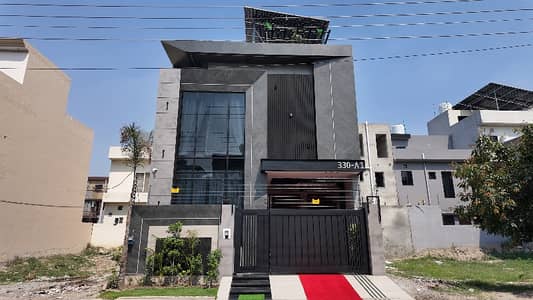Looking For A Prime Location House In Lahore