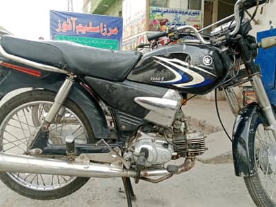 Yamaha junoon.  YD100