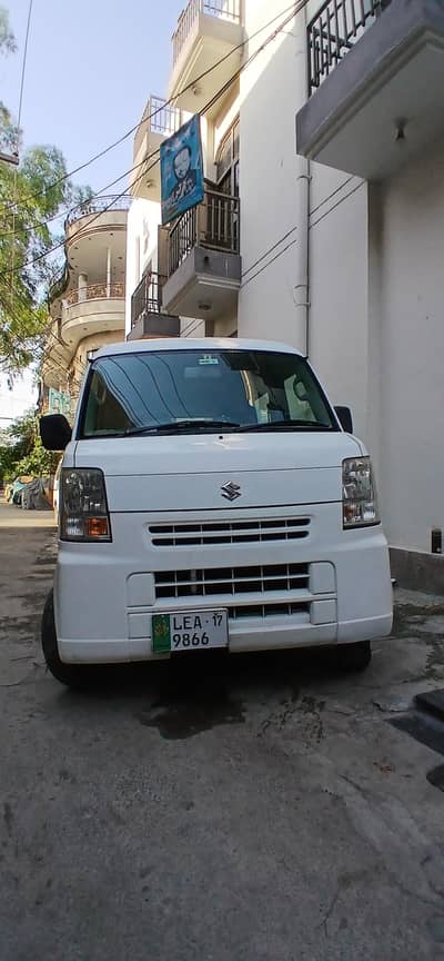 Suzuki Every 2012