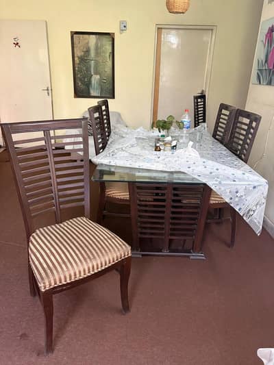 Dinning Table + 6 chairs