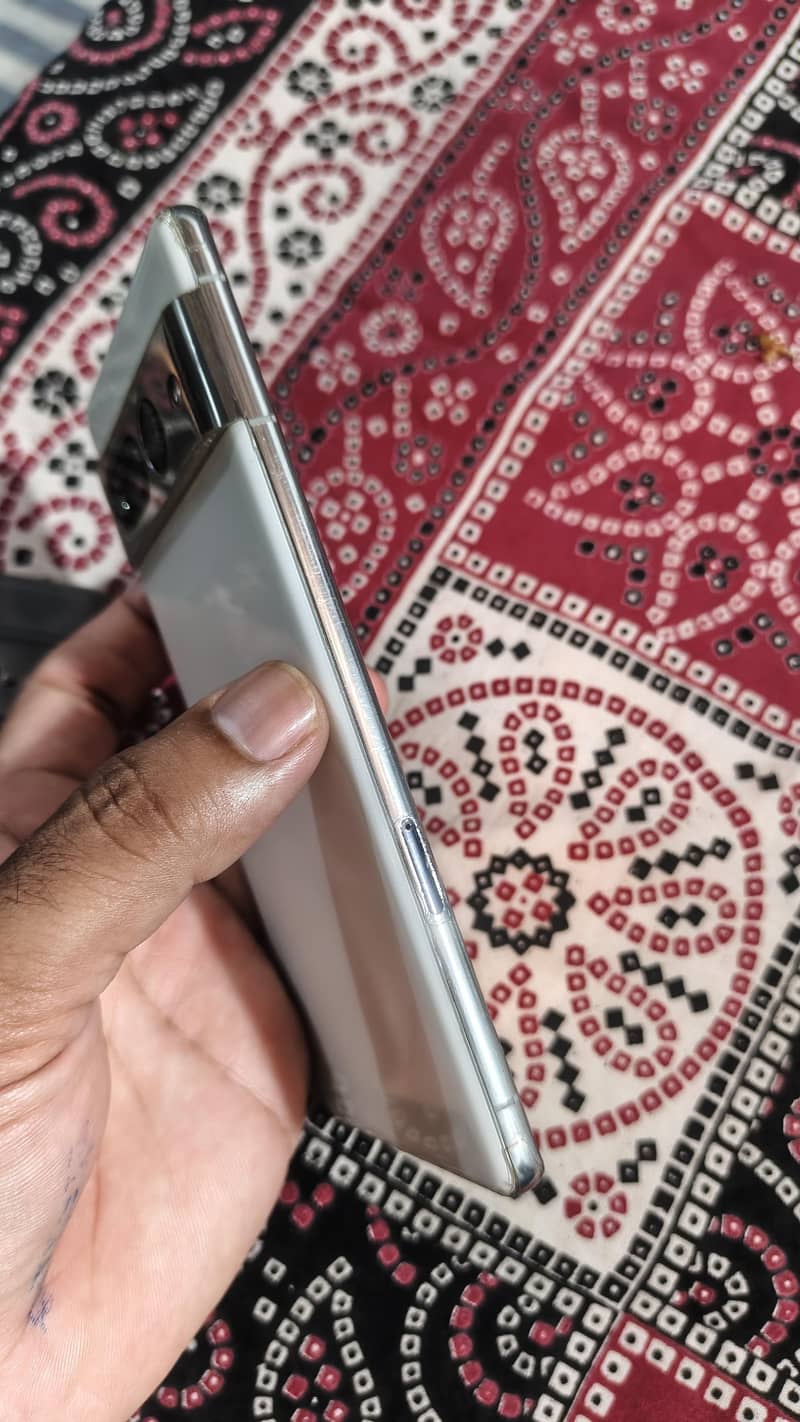 Google Pixel 7 Pro 6