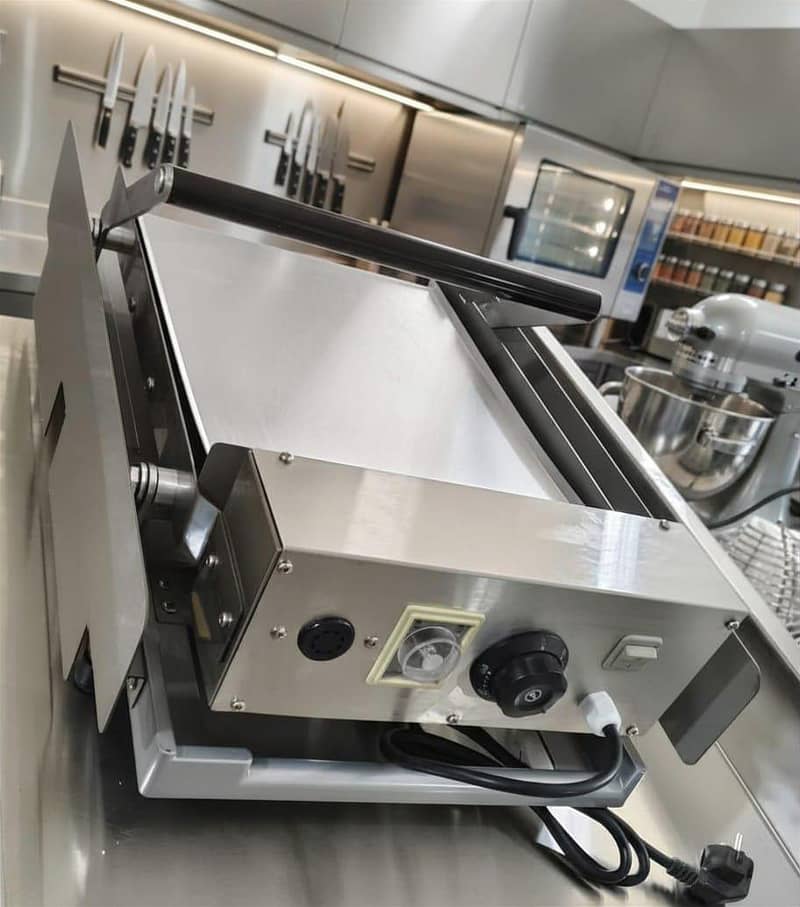 brading table | kitchen Equipments 10