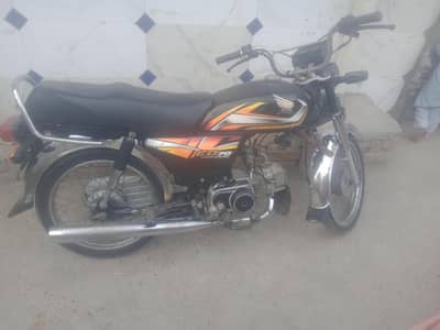 Honda CD 70 2021. . . 22