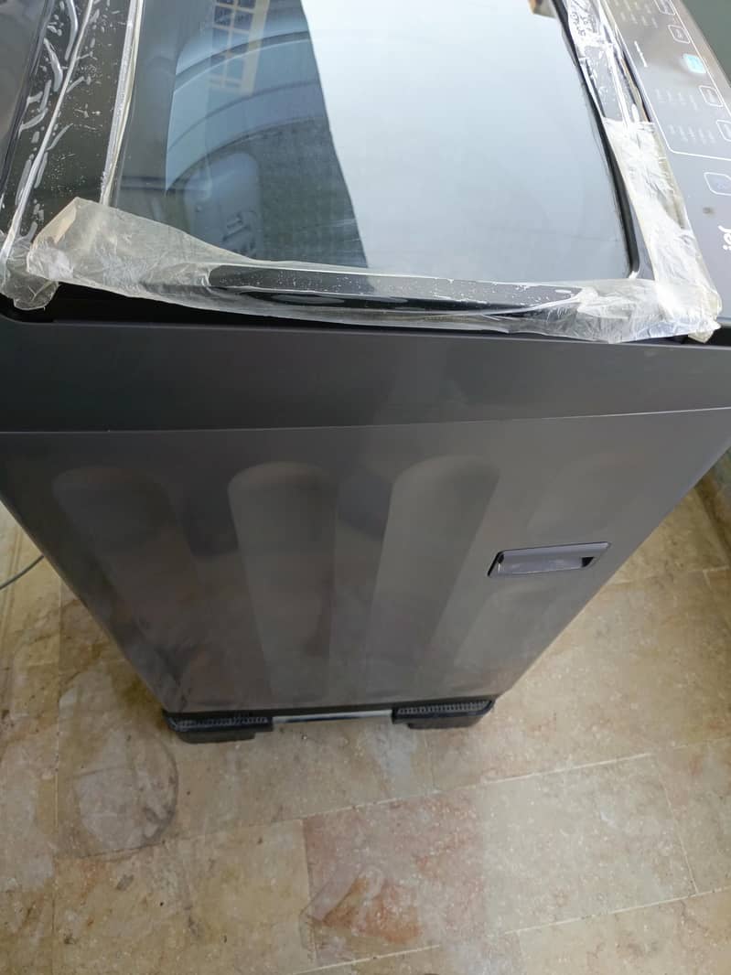HAIER AUTOMATIC MACHINE 6