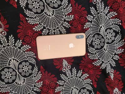 iPhone XS GLODEN COLOR