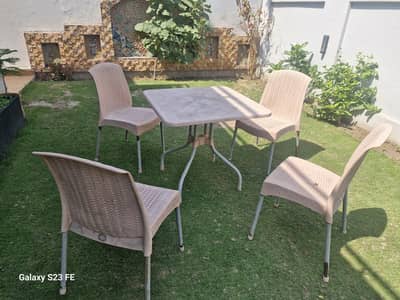 Sale outdoor chairs and table