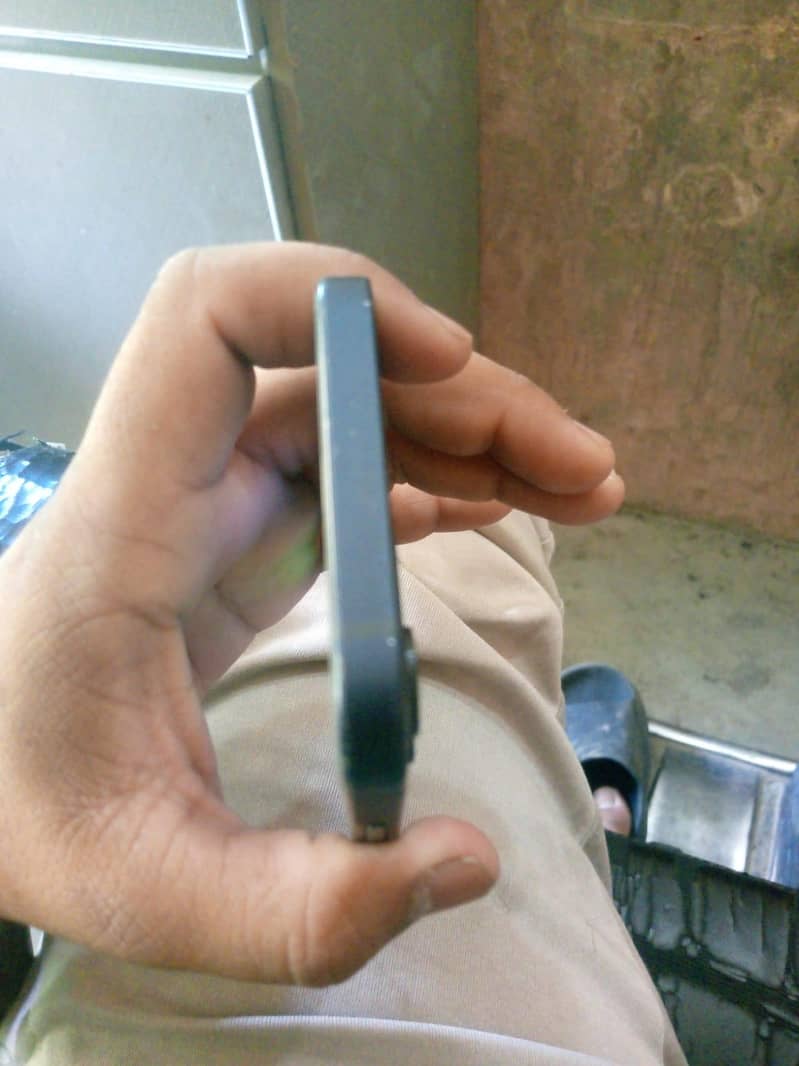 iPhone 12 5