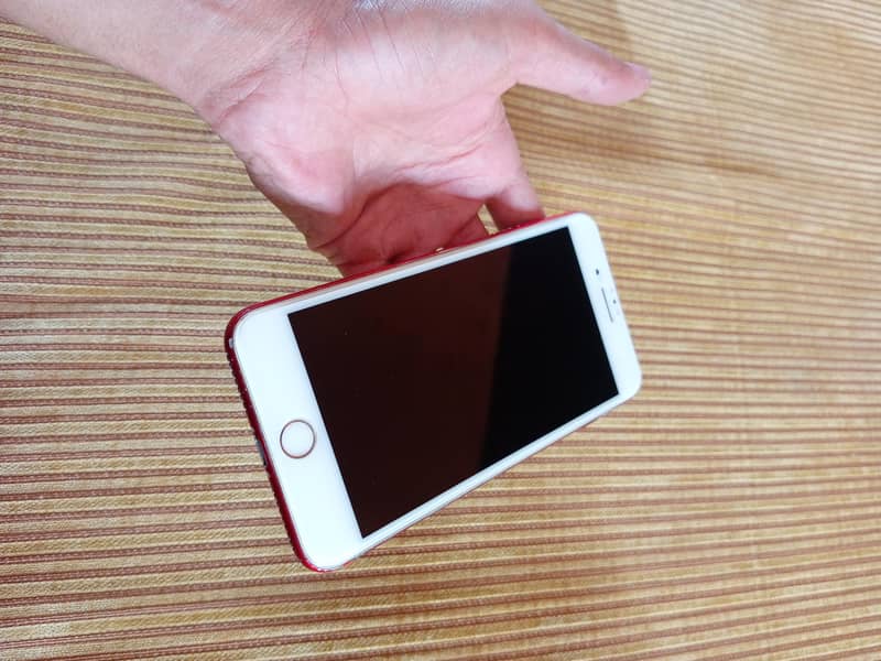 Apple iPhone 7 Plus 5