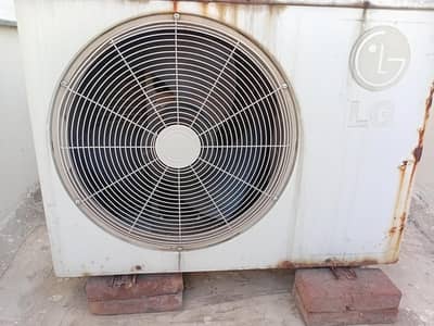 LG Split AC 1.5 Ton – Excellent Cooling – Good Condition.  03028497133