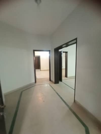 1 kanal Beautiful Lower portion available for Rent in DHA phase 4